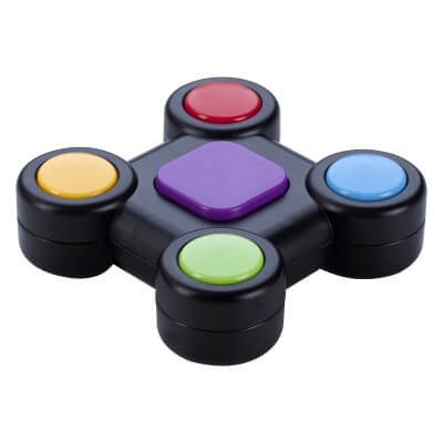 Memory Game with colored circle buttons surrounding a purple square button