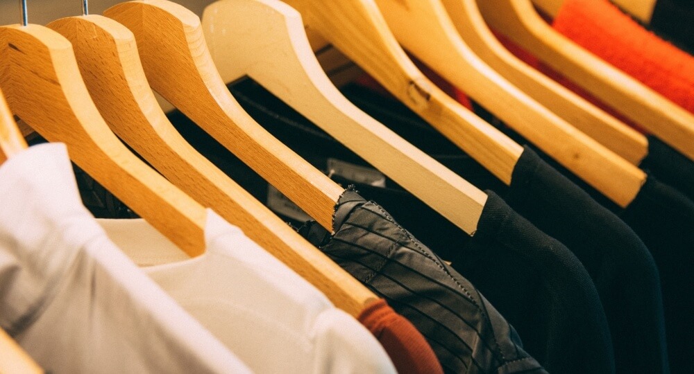 How to Find High Quality Branded Clothing for Your Company