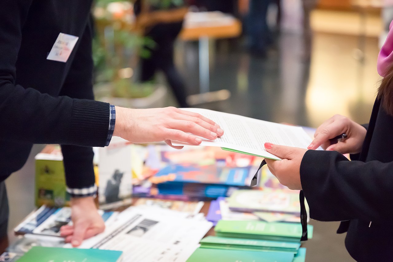 6 Trade Show Marketing Materials to Elevate Your Booth